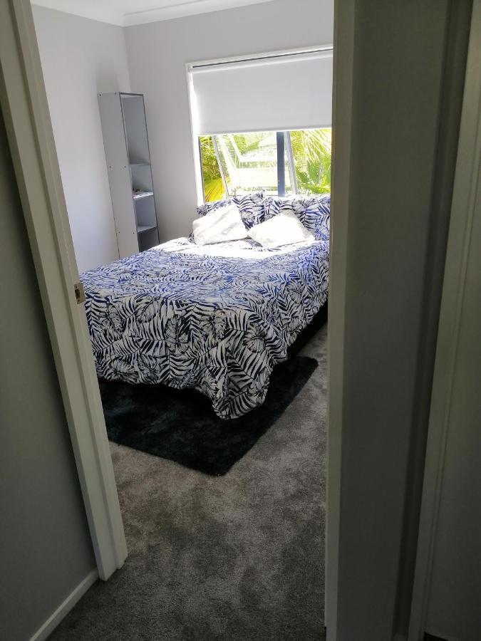 Double Room With Shared Bathroom โอ๊คแลนด์ ภายนอก รูปภาพ