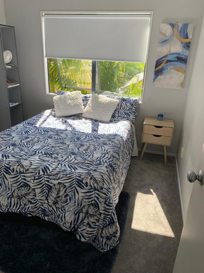Double Room With Shared Bathroom โอ๊คแลนด์ ภายนอก รูปภาพ