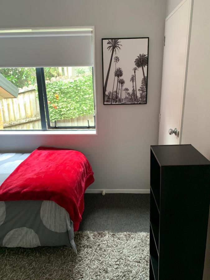 Double Room With Shared Bathroom โอ๊คแลนด์ ภายนอก รูปภาพ